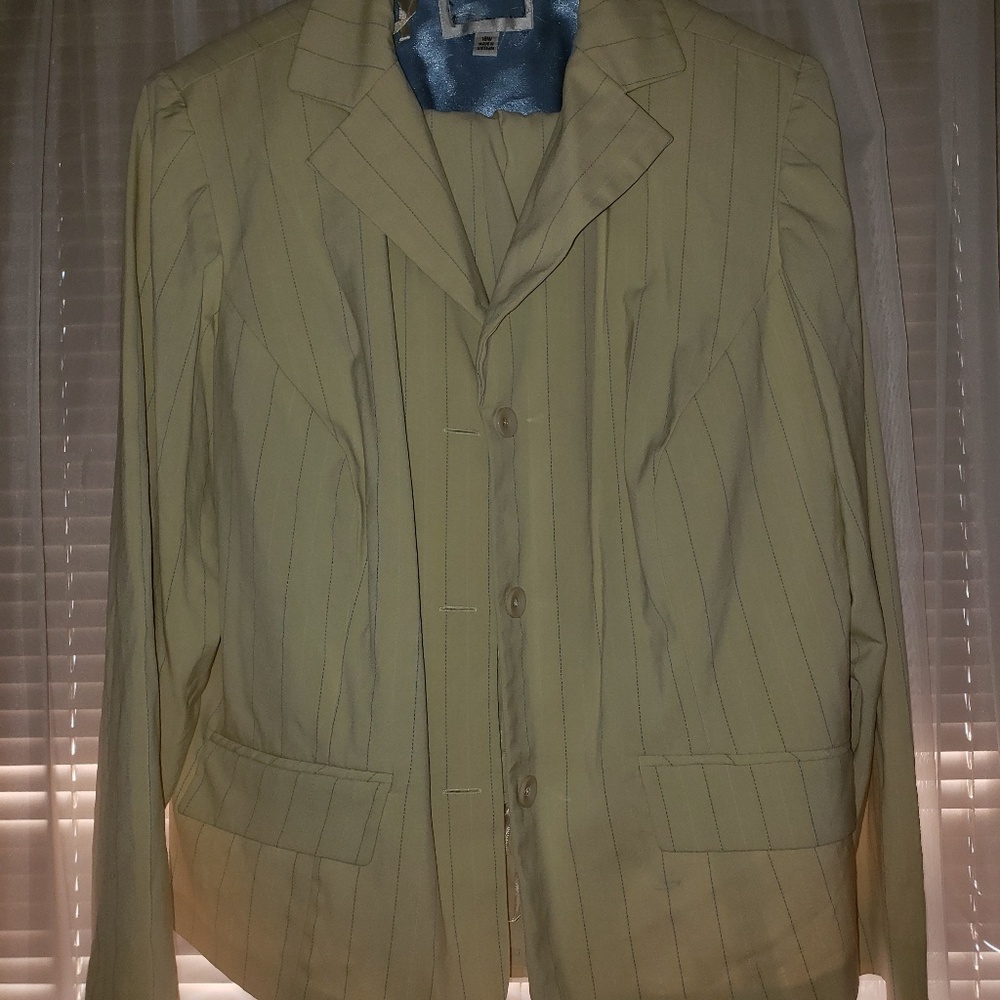 Women's plus size pants suit